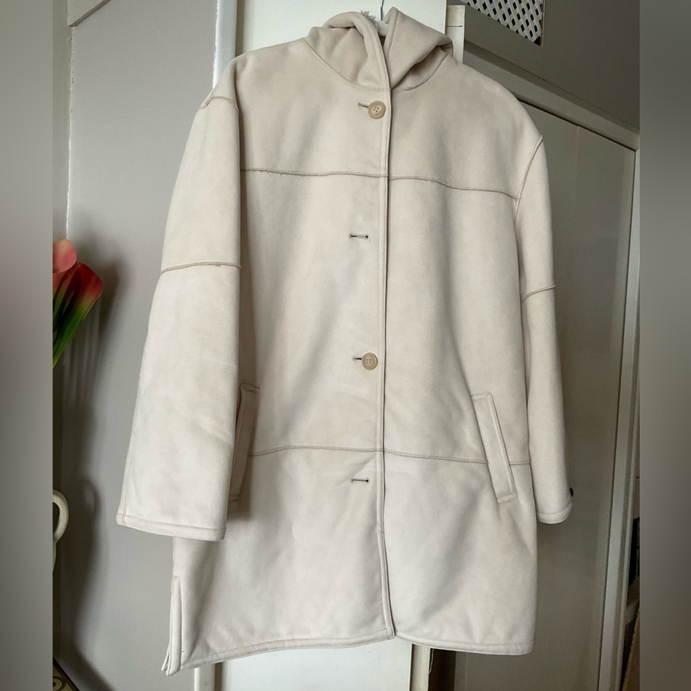 Liz Claiborne Hooded Winter White Coat 🧥❄️